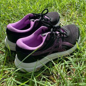 ASICS Amplifoam women's sneakers, size 8